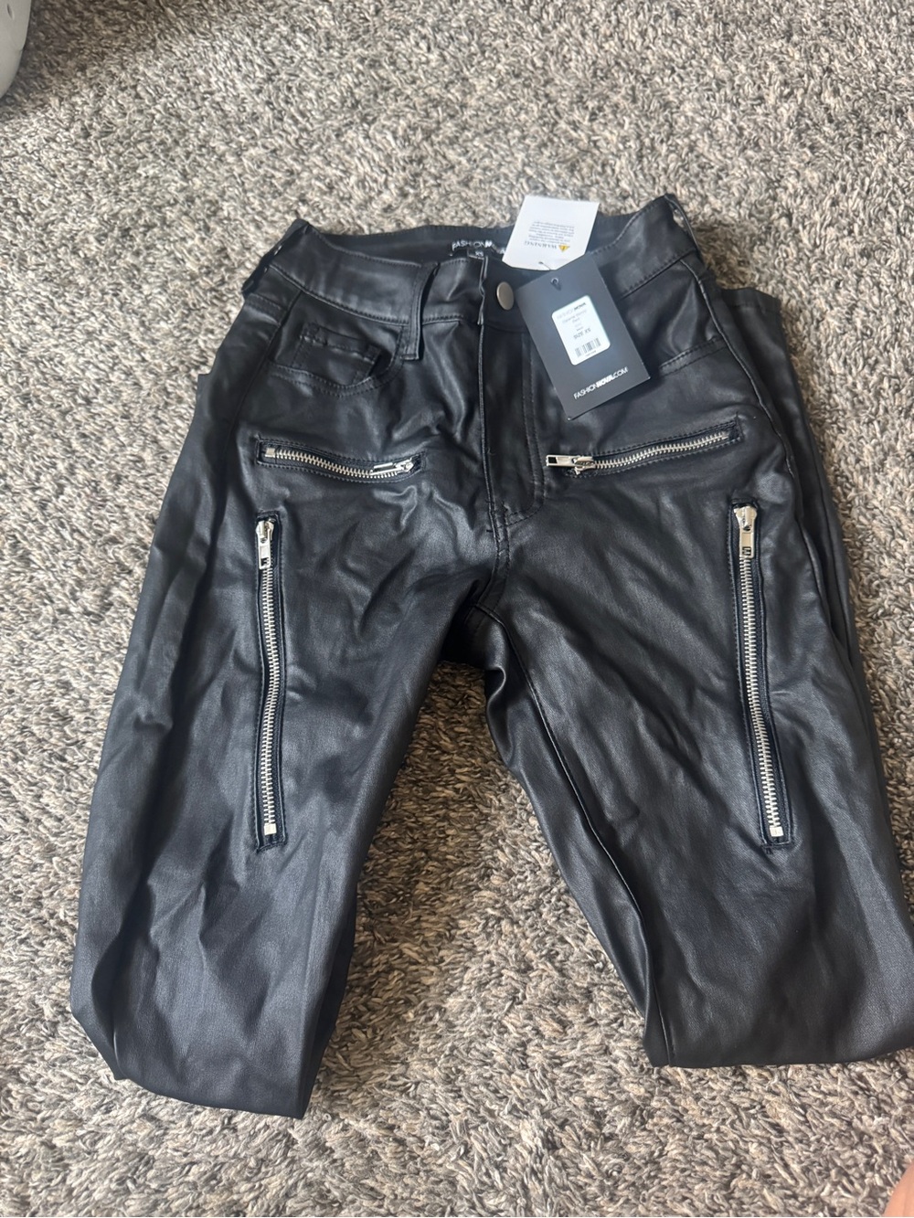 Fashion nova pants